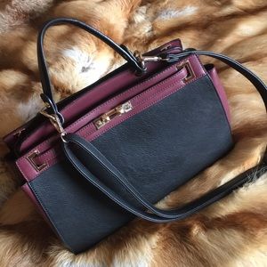 Black/ wine red purse